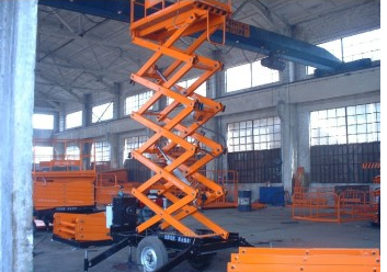 柴電兩用升降機(jī)