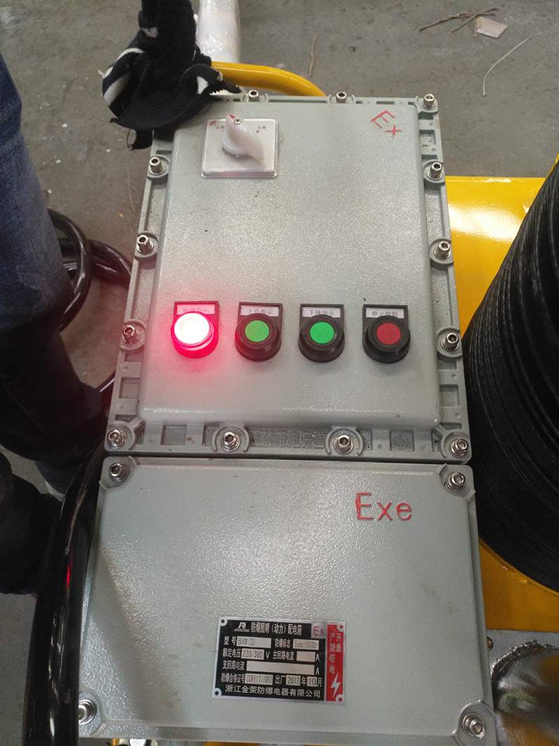 液壓作業(yè)平臺(tái)