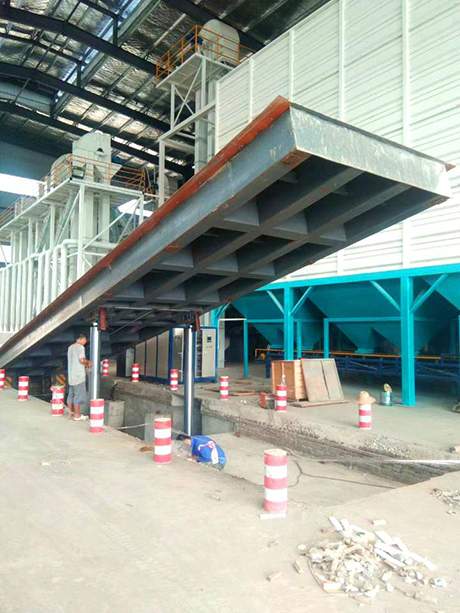 自動液壓翻板卸車機