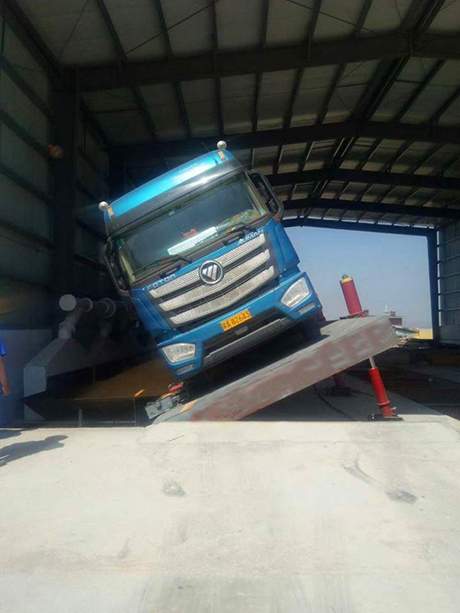 散糧側翻液壓翻板